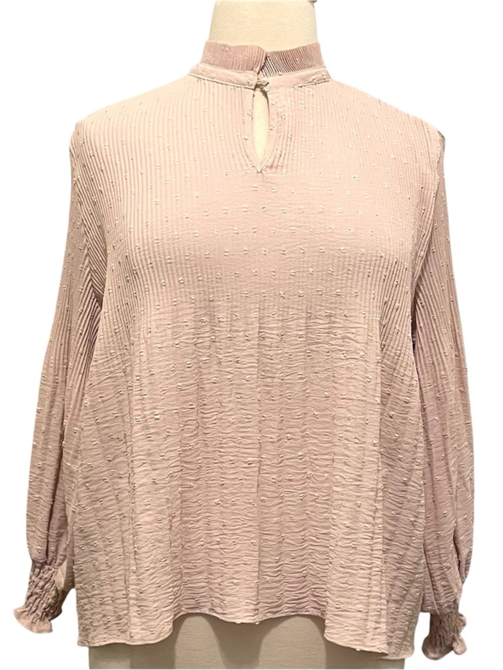 Cactus + Pearl Women’s Blush Pink Keyhole Blouse Sz L